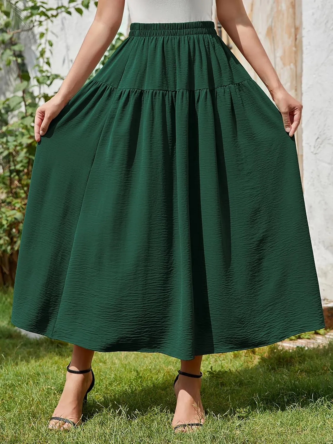 EeYu Tiered Maxi Skirt for Women 2025 Summer Elastic Waist A-line Beach Casual Flowy Swing Pleated Long Skirts with Pockets