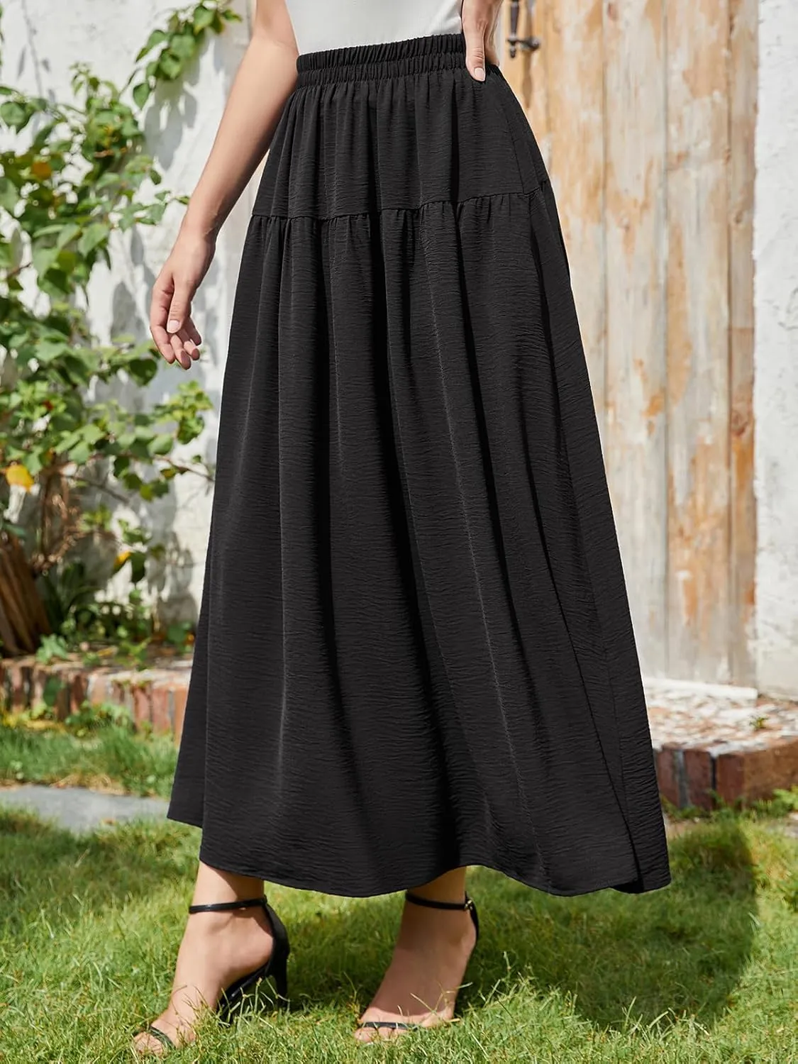 EeYu Tiered Maxi Skirt for Women 2025 Summer Elastic Waist A-line Beach Casual Flowy Swing Pleated Long Skirts with Pockets