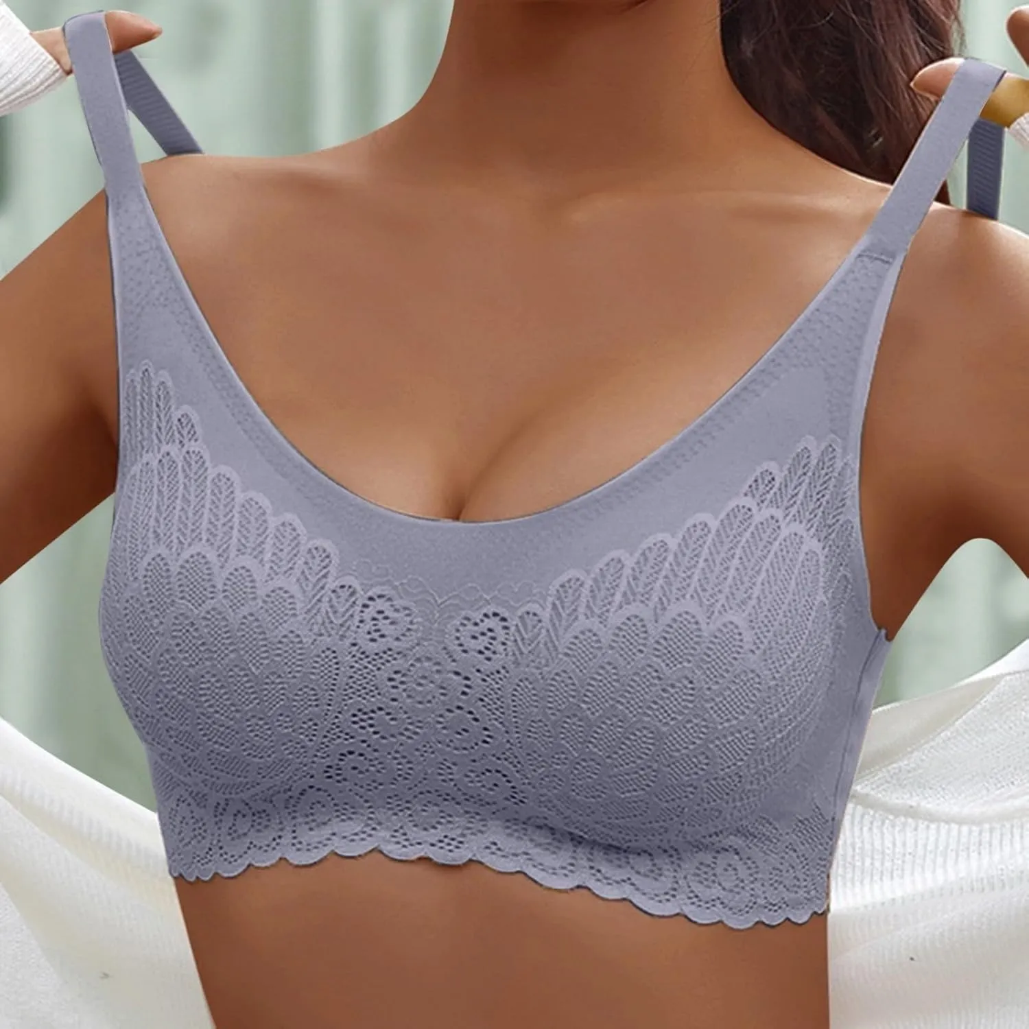 Padded Bralettes for Women Full-Coverage Pullover Bra Comfort Revolution Full-Coverage Wirefree Bra for Women
