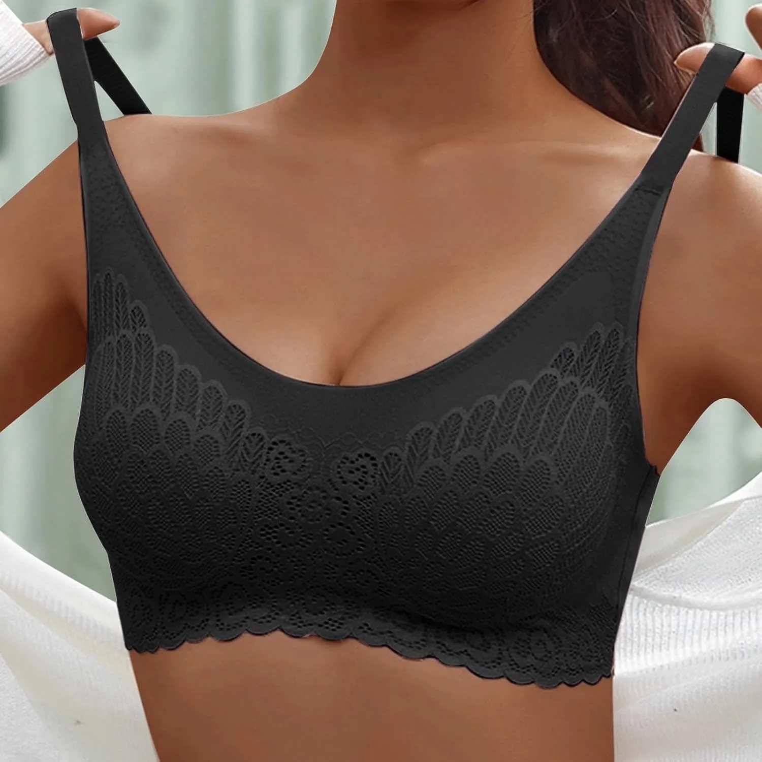 Padded Bralettes for Women Full-Coverage Pullover Bra Comfort Revolution Full-Coverage Wirefree Bra for Women